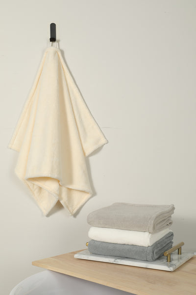 Oatmeal Medium & Large Bath Towel - منشفة حمام بيج متوسطة وكبيرة الحجم - DrSleeep.ae