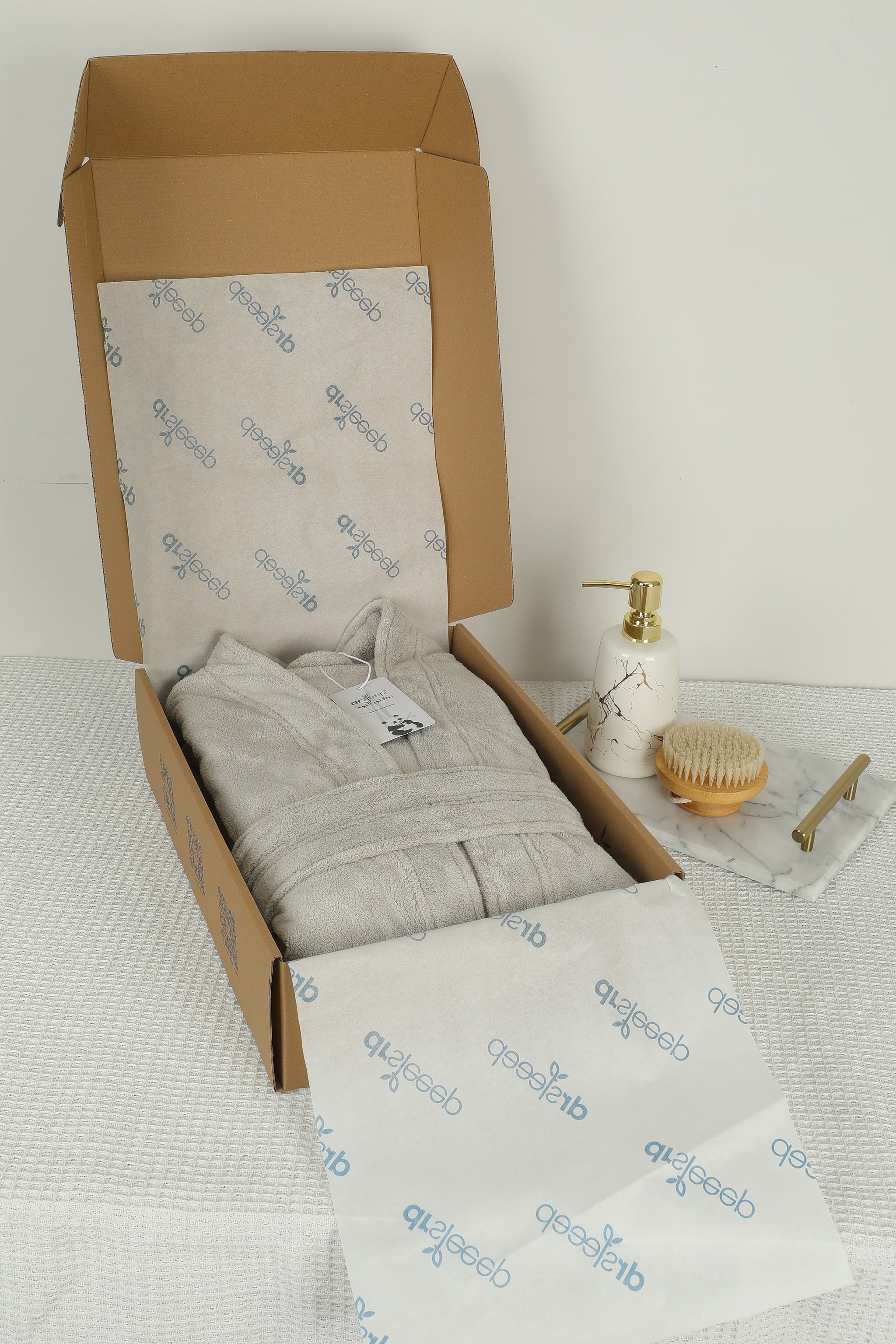 Elegant Light Grey - روب رمادي فاتح - DrSleeep.ae